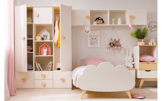 Шкафы трехстворчатые в детскую